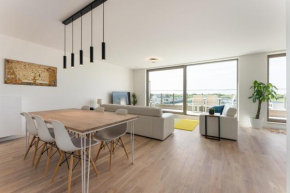 Lichtrijk en ruim appartement met zeezicht - 5p